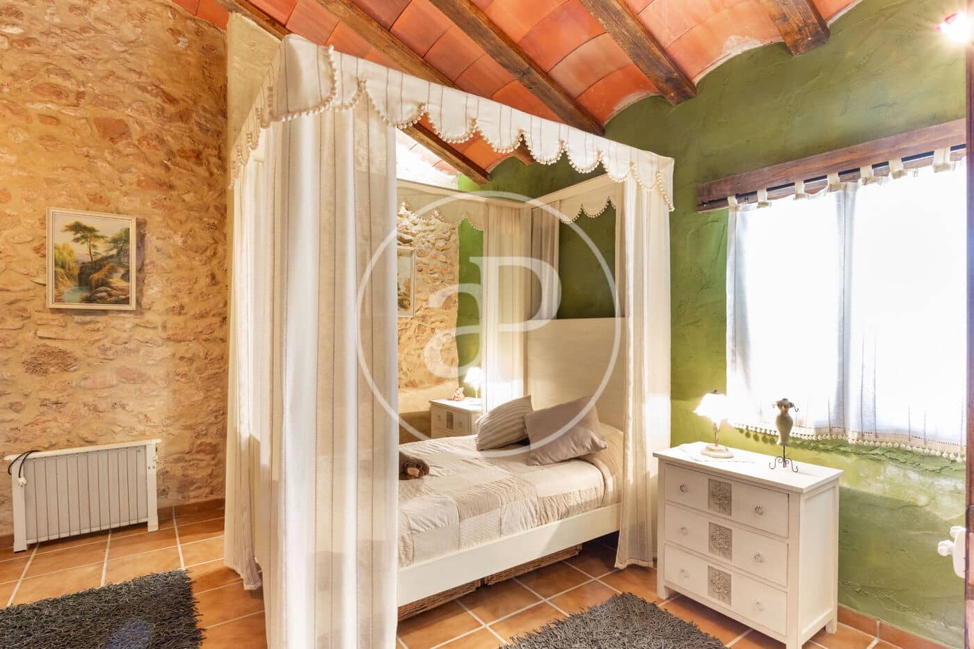 4 slaapkamer Villa te koop in Utiel - € 240.000 (Ref: 9049140)