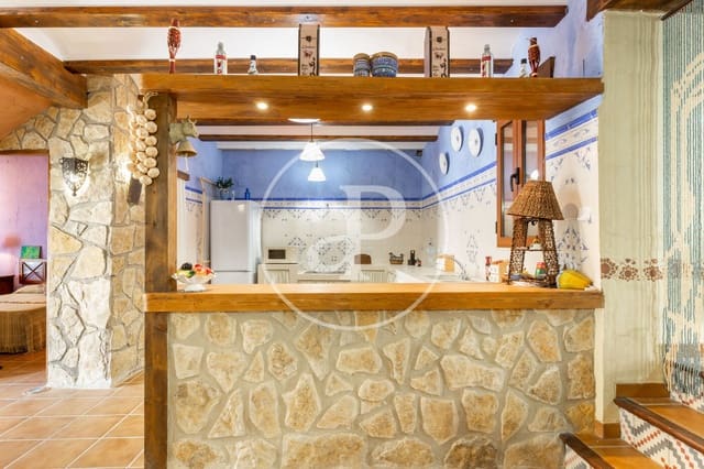 4 sypialnia Willa na sprzedaż w Utiel - 240 000 € (Ref: 9049140)