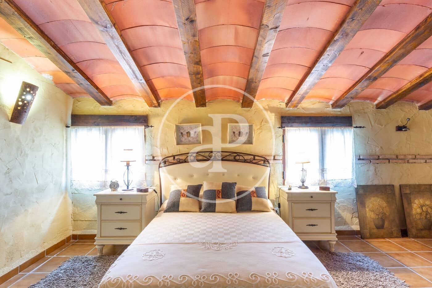 4 slaapkamer Villa te koop in Utiel - € 240.000 (Ref: 9049140)