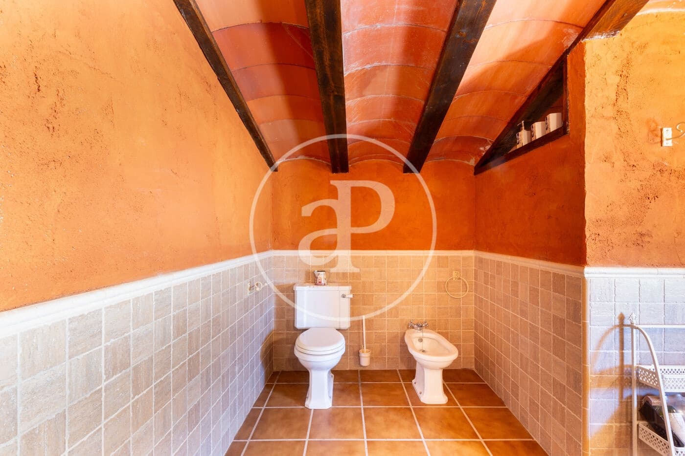 4 slaapkamer Villa te koop in Utiel - € 240.000 (Ref: 9049140)