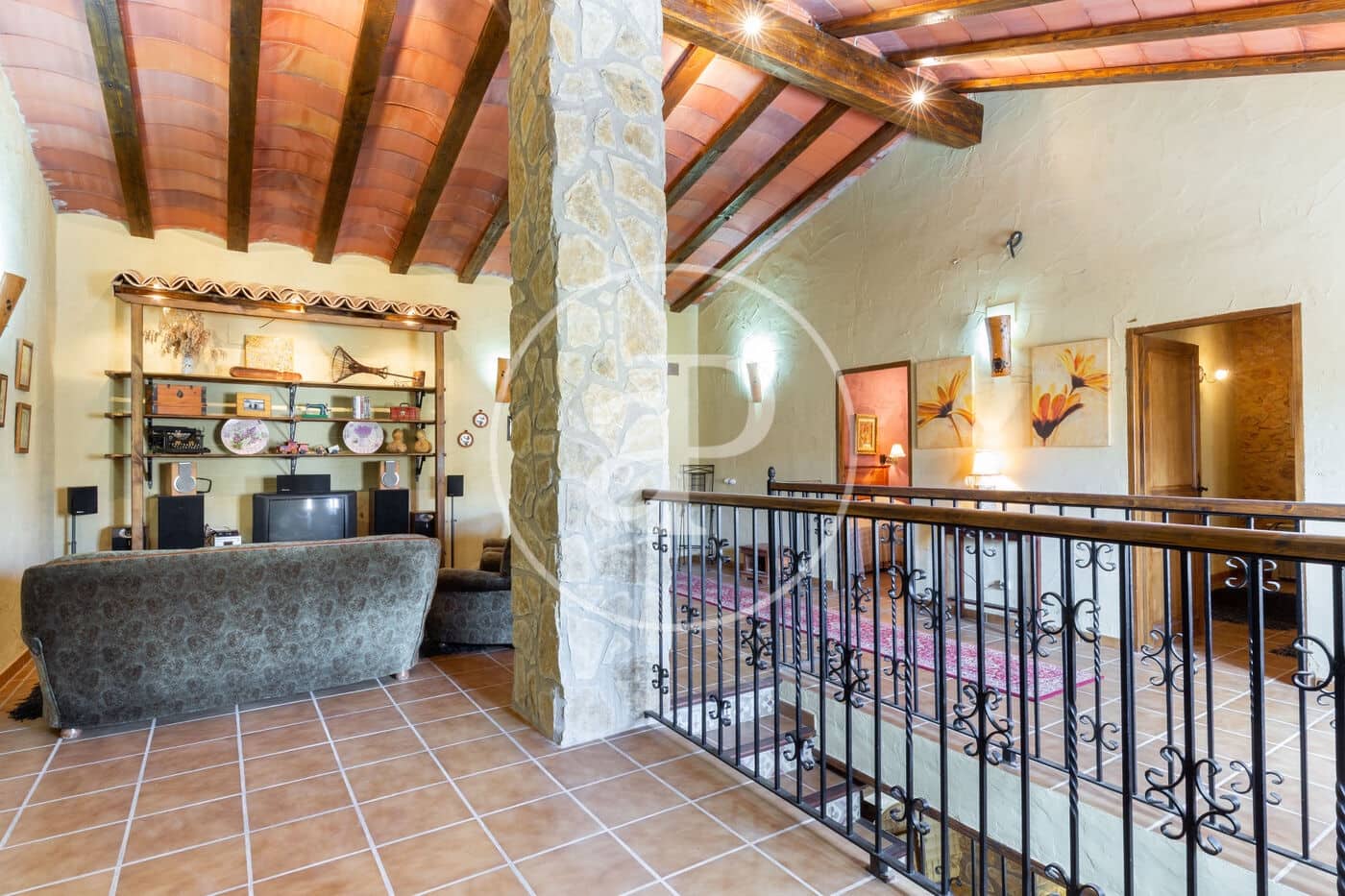 4 slaapkamer Villa te koop in Utiel - € 240.000 (Ref: 9049140)