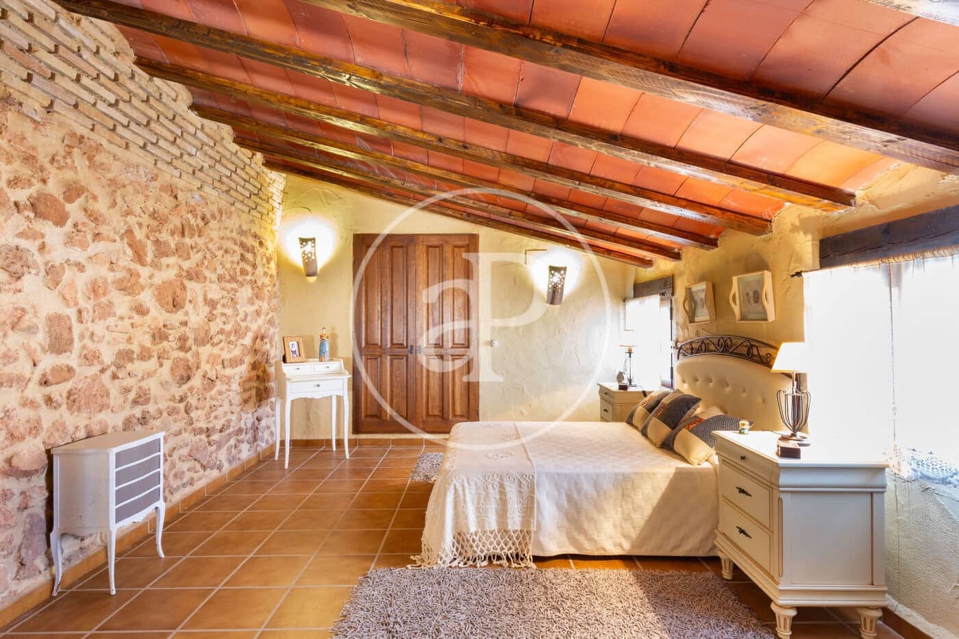 4 slaapkamer Villa te koop in Utiel - € 240.000 (Ref: 9049140)