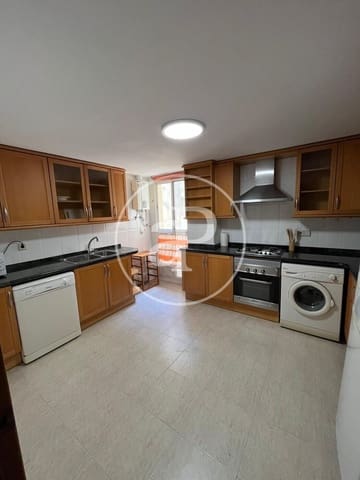 4 quarto Apartamento para arrendar em Jesus, Valência cidade - 1 900 € (Ref: 9051368)