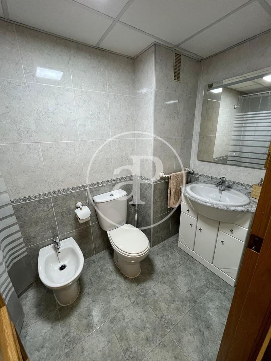 4 quarto Apartamento para arrendar em Valencia cidade - 1 900 € (Ref: 9051368)
