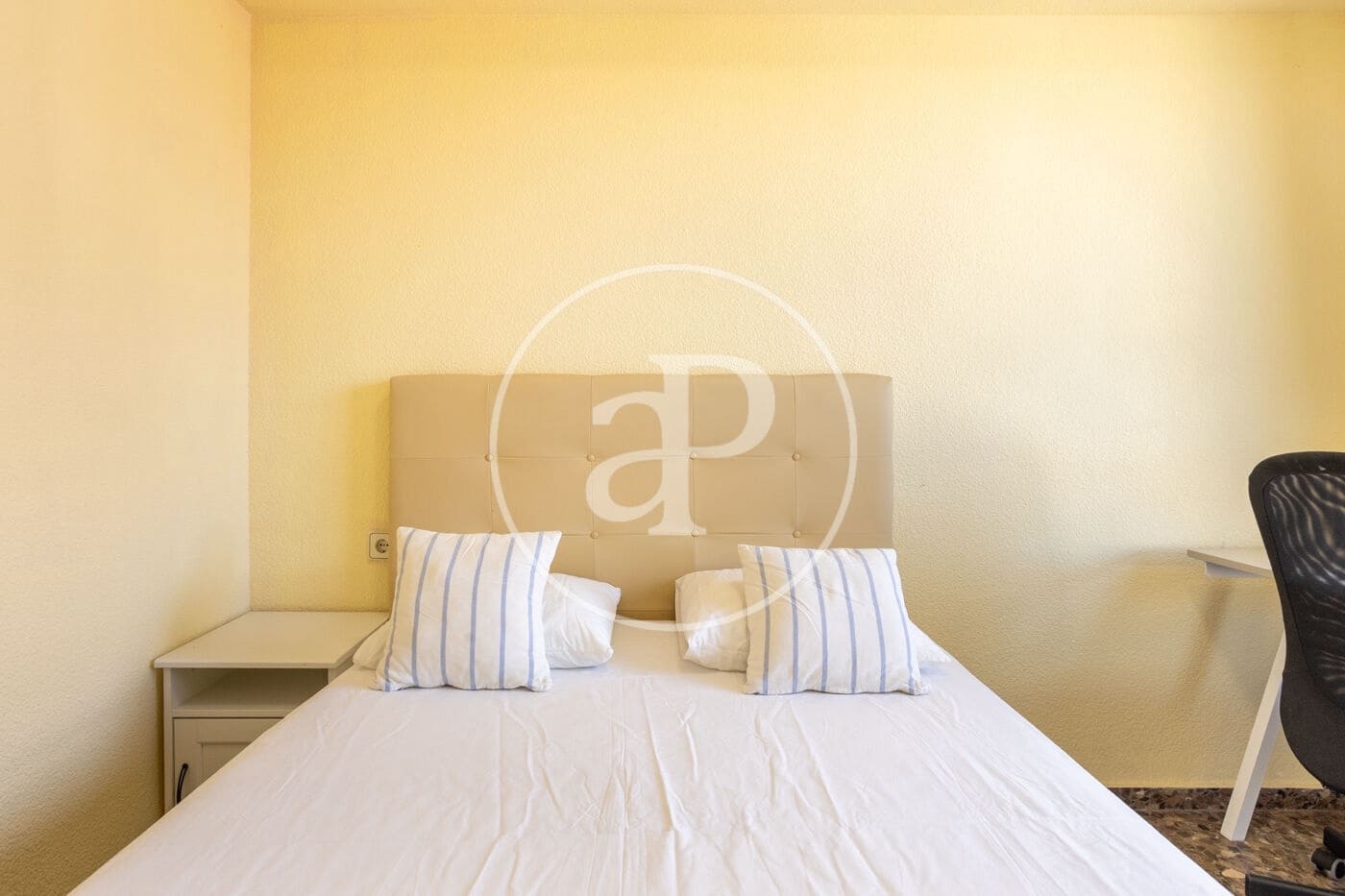 4 slaapkamer Appartement te huur in Valencia stad - € 1.800 (Ref: 9051368)