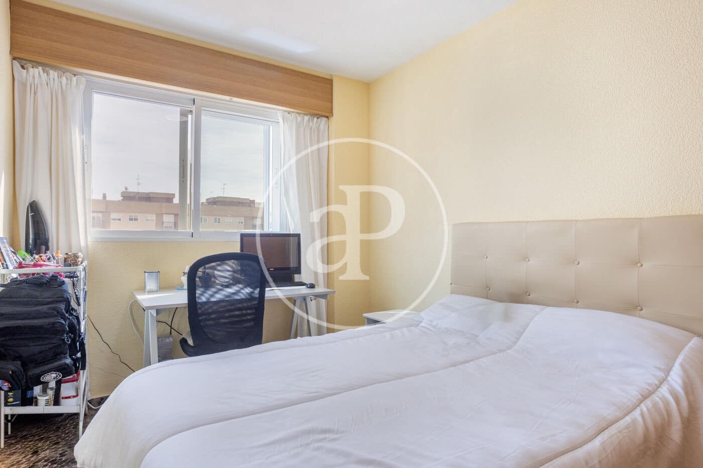 4 slaapkamer Appartement te huur in Valencia stad - € 1.800 (Ref: 9051368)