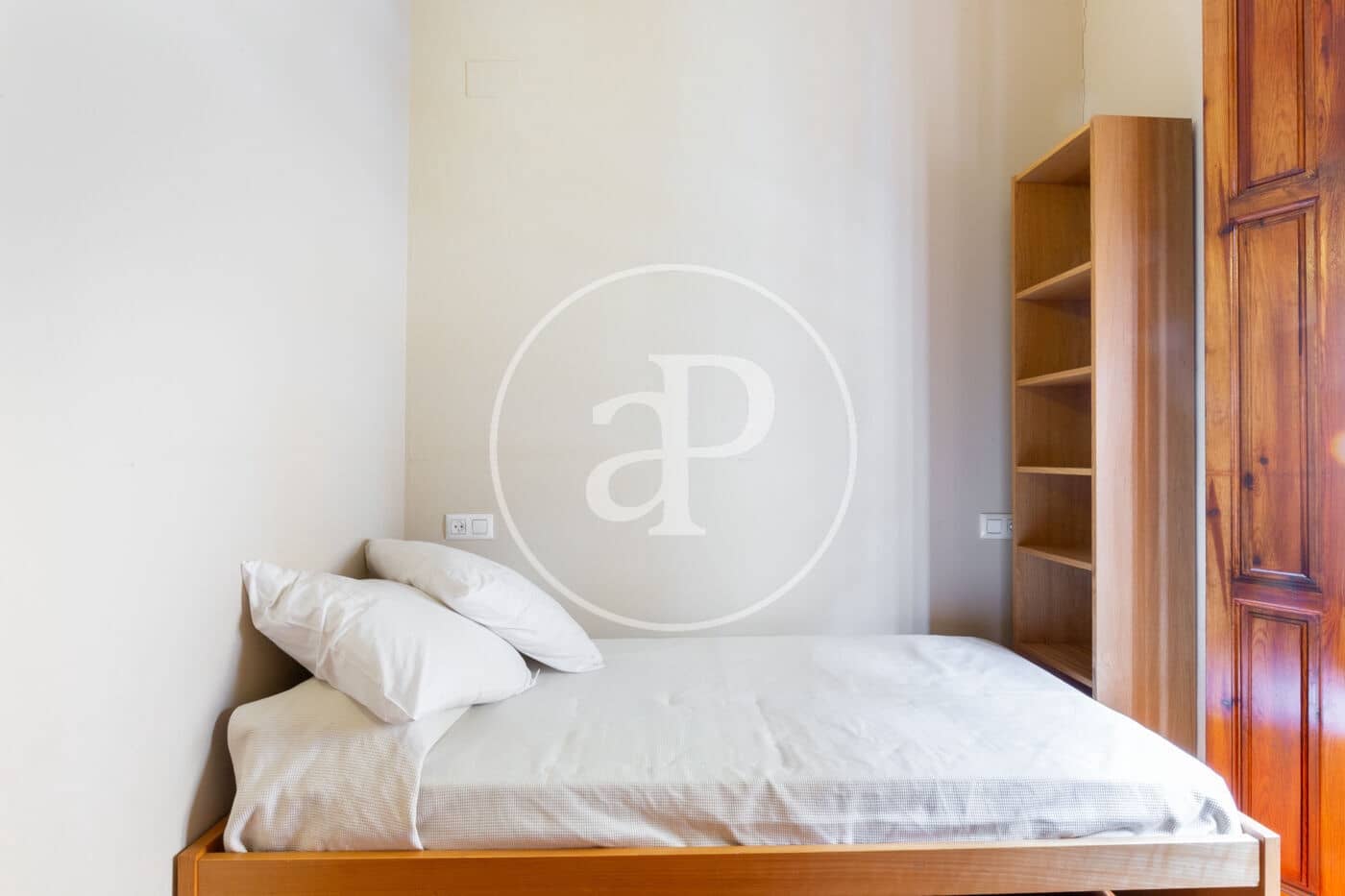 2 bedroom Apartment for rent in Valencia city - € 1,450 (Ref: 9059765)