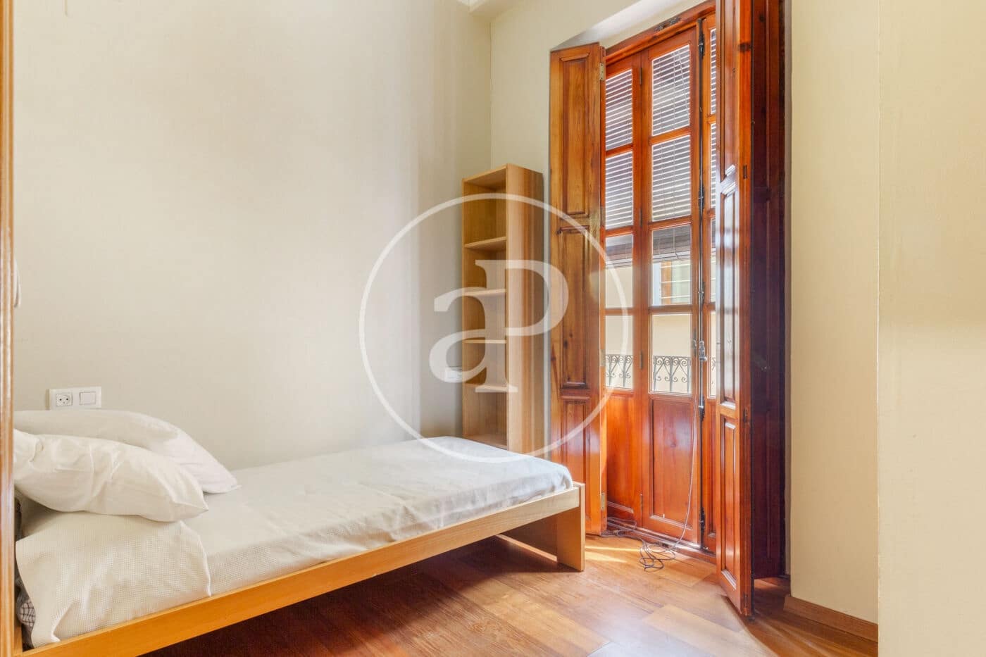 2 bedroom Apartment for rent in Valencia city - € 1,450 (Ref: 9059765)