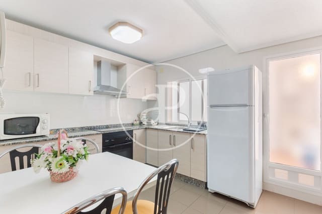 4 slaapkamer Appartement te huur in Sagunto / Sagunt - € 1.400 (Ref: 9059768)