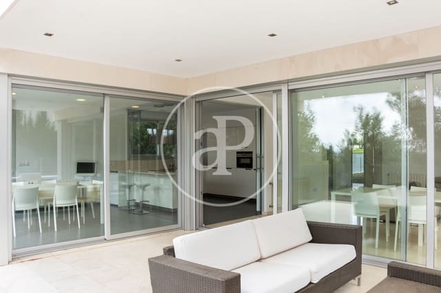 5 soveværelse Villa til leje i Chiva med swimmingpool - € 4.500 (Ref: 9059772)