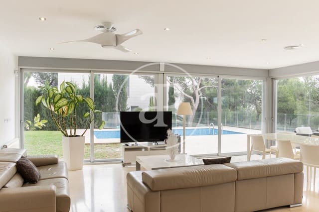 5 soveværelse Villa til leje i Chiva med swimmingpool - € 4.500 (Ref: 9059772)