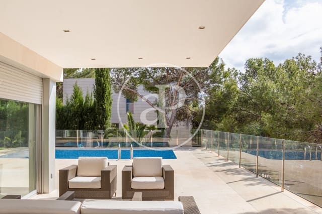 5 soveværelse Villa til leje i Chiva med swimmingpool - € 4.500 (Ref: 9059772)