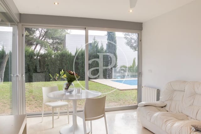 5 soveværelse Villa til leje i Chiva med swimmingpool - € 4.500 (Ref: 9059772)
