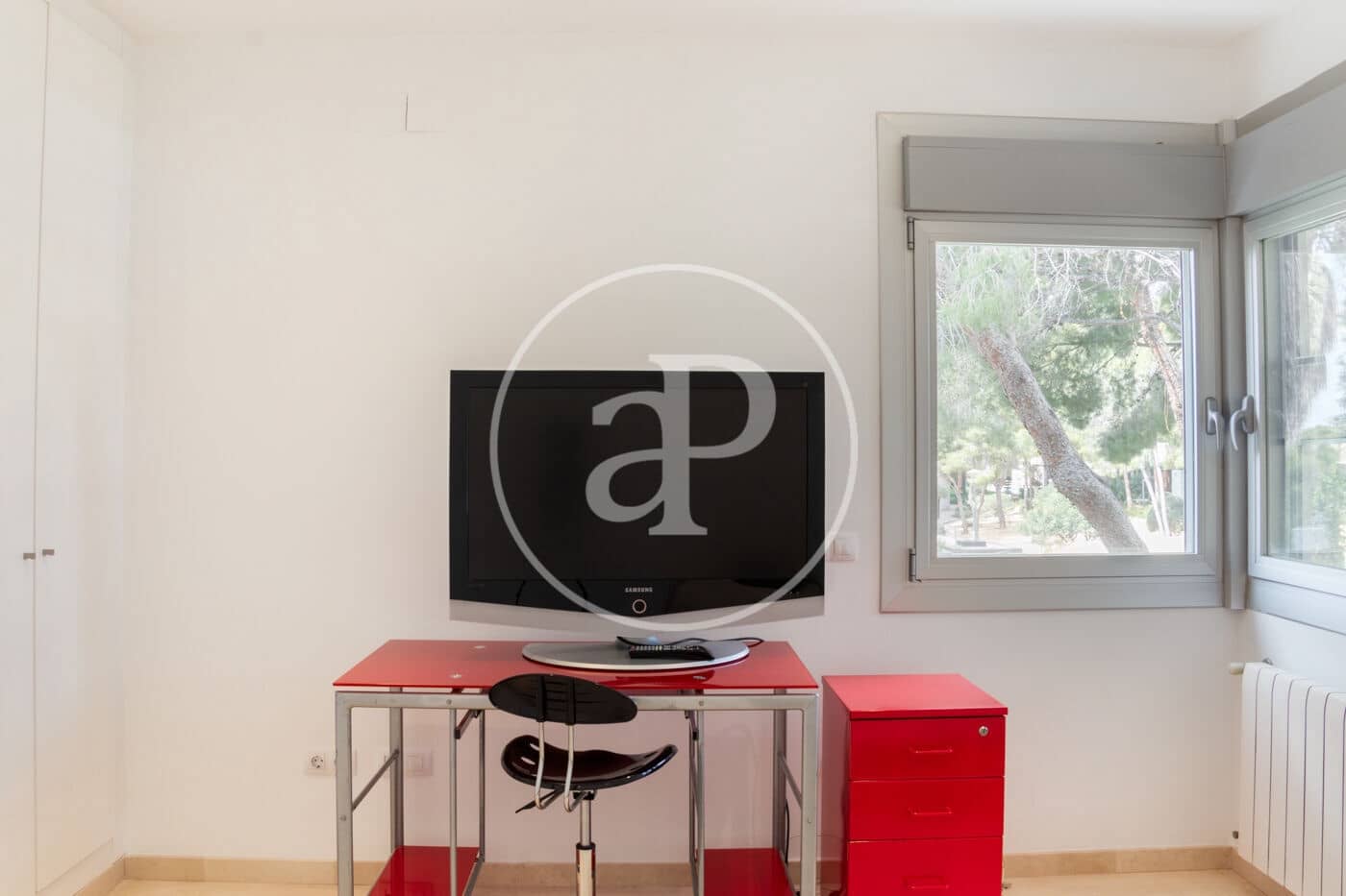 5 sypialnia Willa do wynajęcia w Chiva z basenem garażem - 4 500 € (Ref: 9059772)
