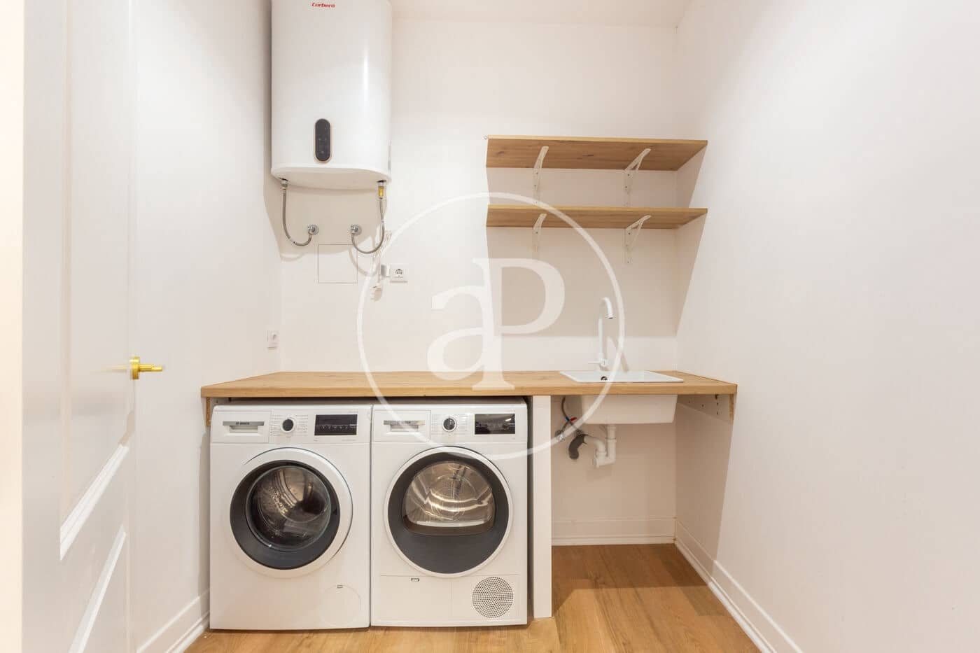 4 soveværelse Lejlighed til salg i Valencia by - € 680.000 (Ref: 9059774)