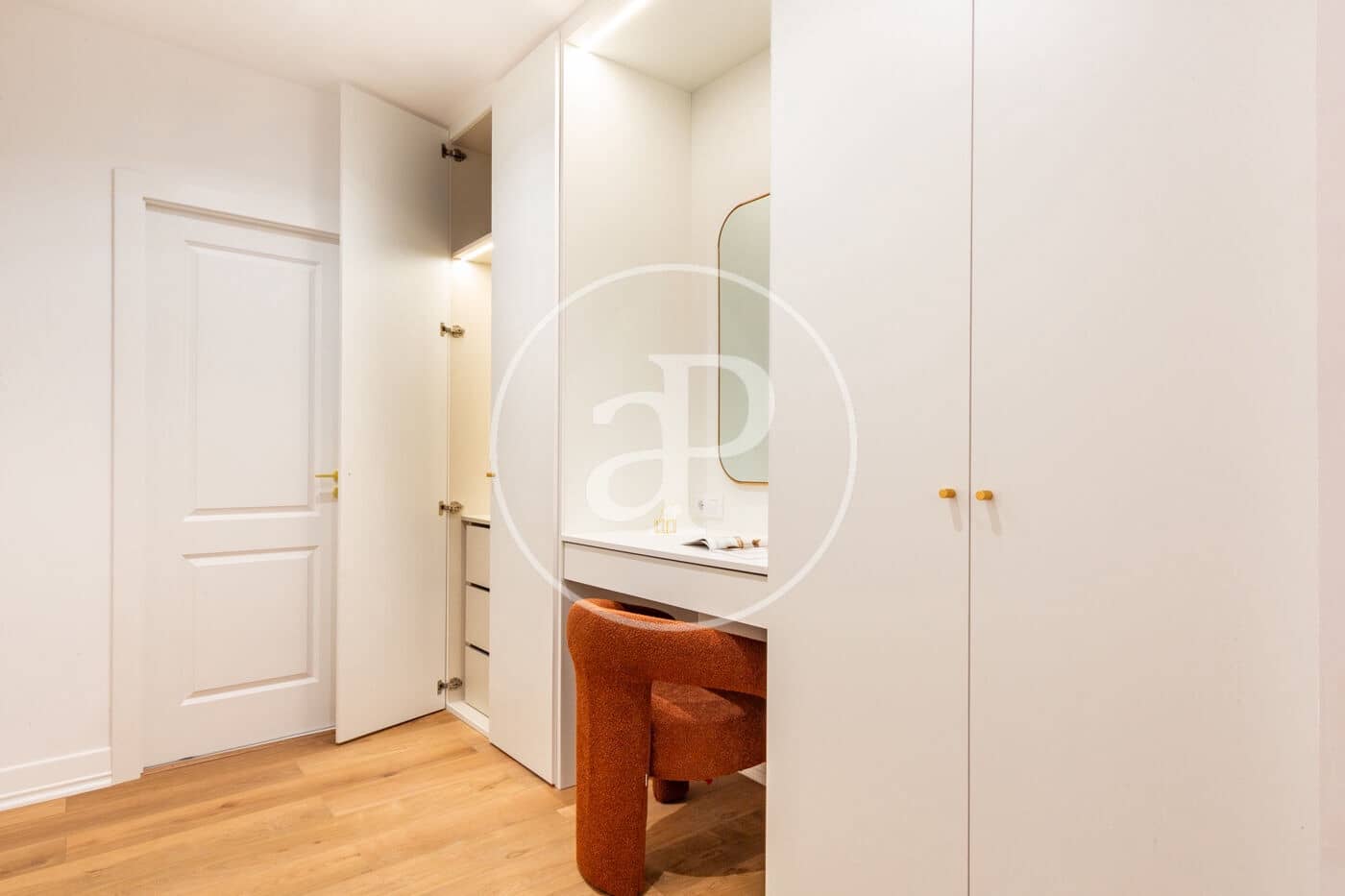 4 soveværelse Lejlighed til salg i Valencia by - € 680.000 (Ref: 9059774)