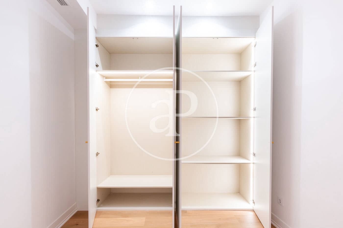 4 soveværelse Lejlighed til salg i Valencia by - € 680.000 (Ref: 9059774)