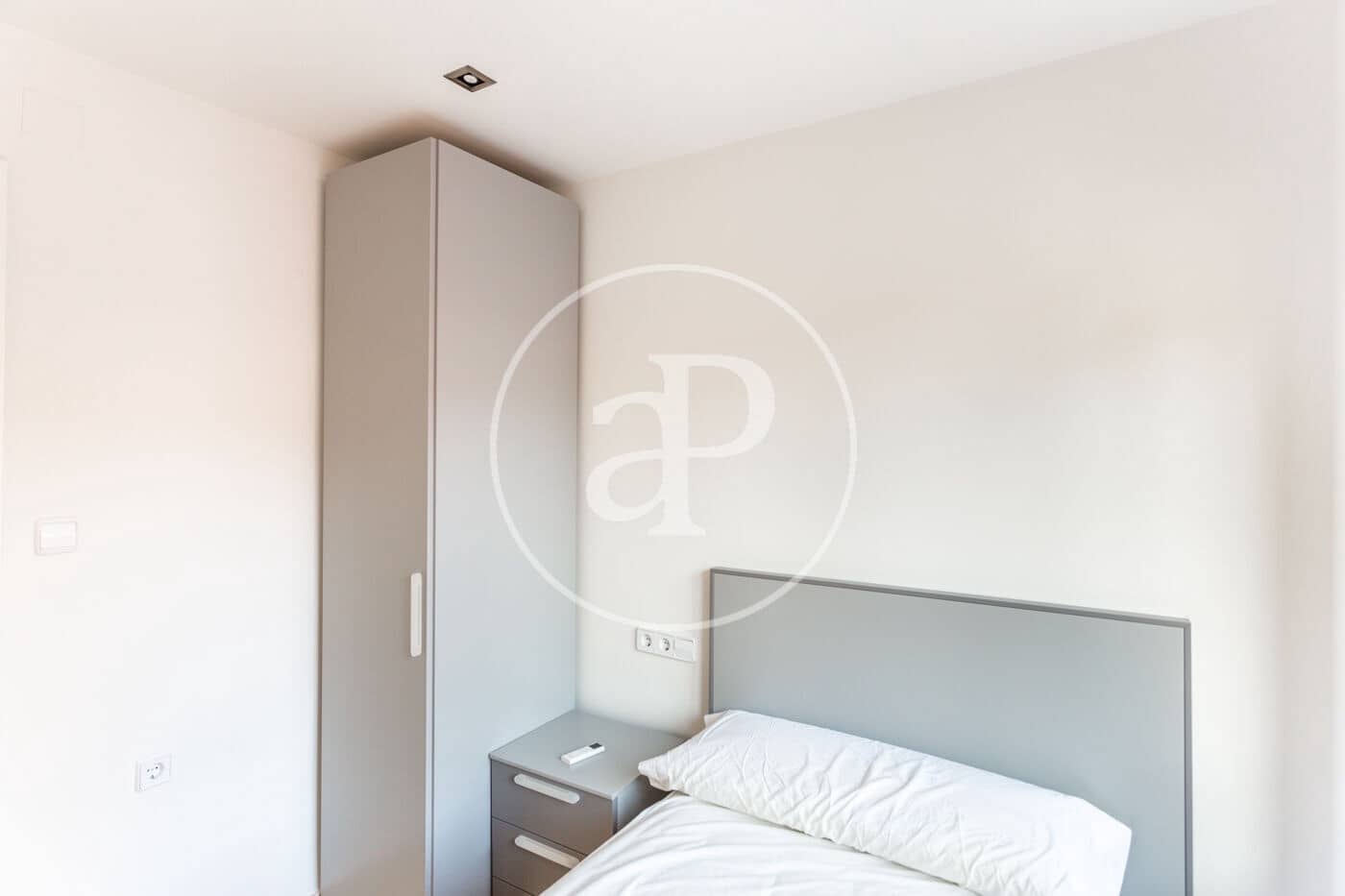 Appartement de 2 chambres à louer à Valence ville - 1 500 € (Ref: 9062662)