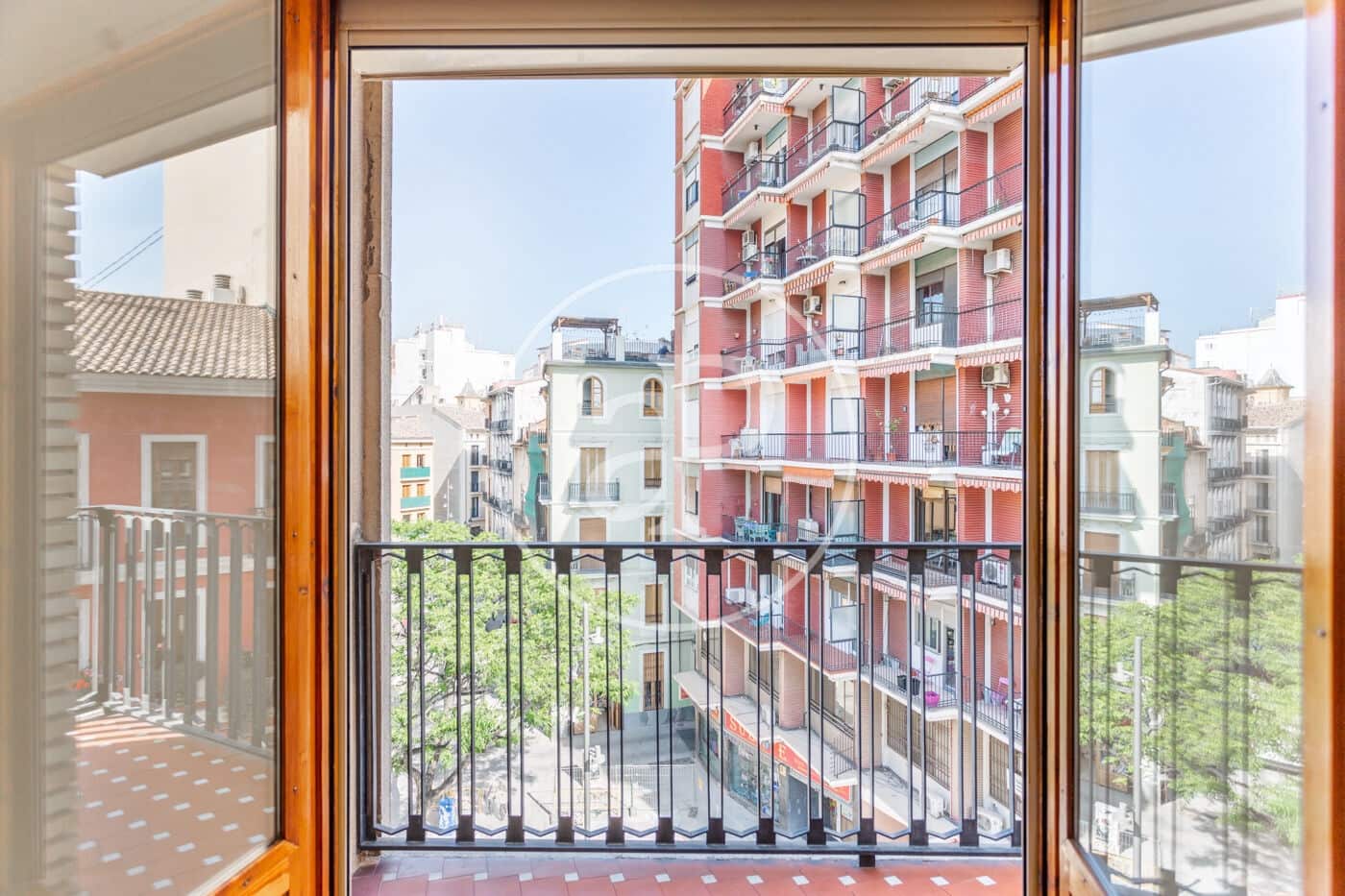 Appartement de 2 chambres à louer à Valence ville - 1 500 € (Ref: 9062662)
