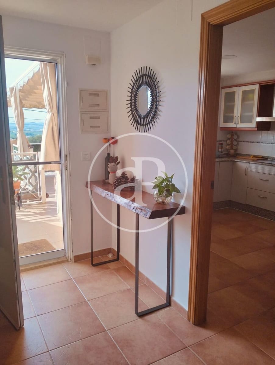 2 soveværelse Lejlighed til leje i Riba-roja de Turia - € 1.400 (Ref: 9062665)