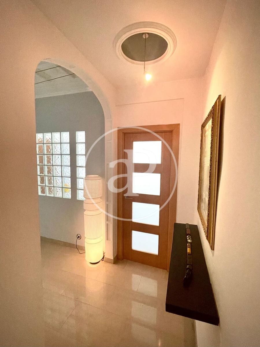 2 makuuhuone Huoneisto vuokrattavana paikassa Valencia kaupunki - 2 000 € (Ref: 9062666)