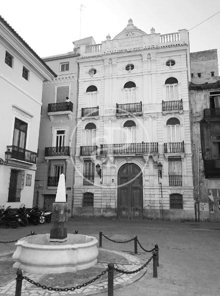 Lejlighed til salg i Valencia by - € 4.500.000 (Ref: 9069086)