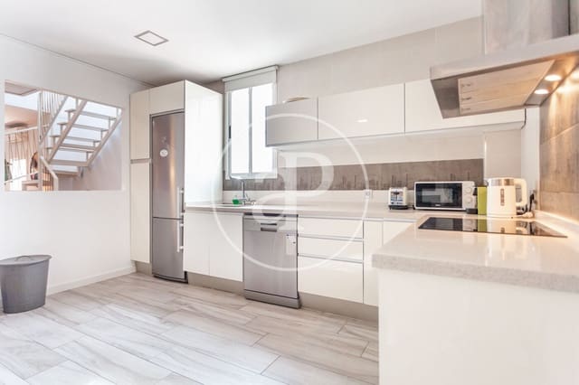 4 soveværelse Lejlighed til leje i Cabanyal-Canyamelar, Valencia by - € 3.995 (Ref: 9075180)