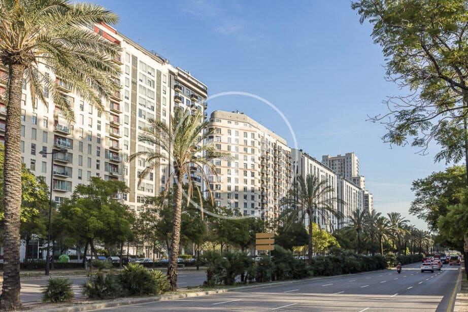 3 soveværelse Lejlighed til salg i Valencia by med swimmingpool - € 990.000 (Ref: 9075181)