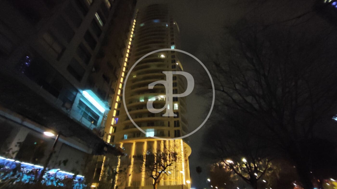 3 soveværelse Lejlighed til salg i Valencia by med swimmingpool - € 990.000 (Ref: 9075181)