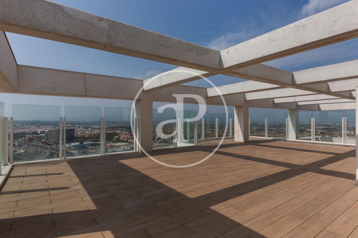 3 sypialnia Apartament na sprzedaż w Miasto Walencja z basenem - 1 720 000 € (Ref: 9075182)