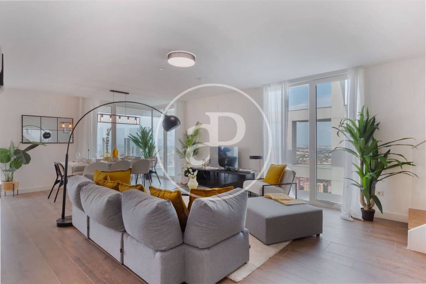 3 sypialnia Apartament na sprzedaż w Miasto Walencja z basenem - 1 720 000 € (Ref: 9075182)