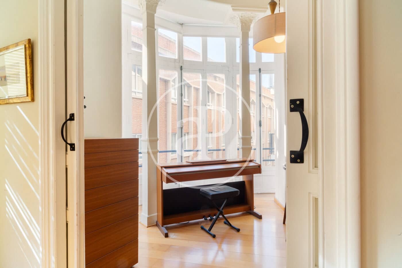 3 quarto Apartamento para arrendar em Valencia cidade - 3 600 € (Ref: 9075188)
