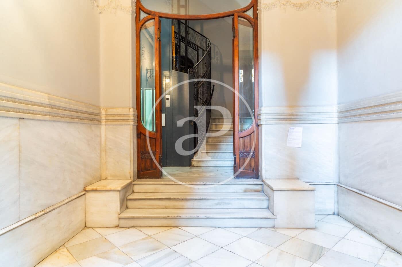 3 quarto Apartamento para arrendar em Valencia cidade - 3 600 € (Ref: 9075188)