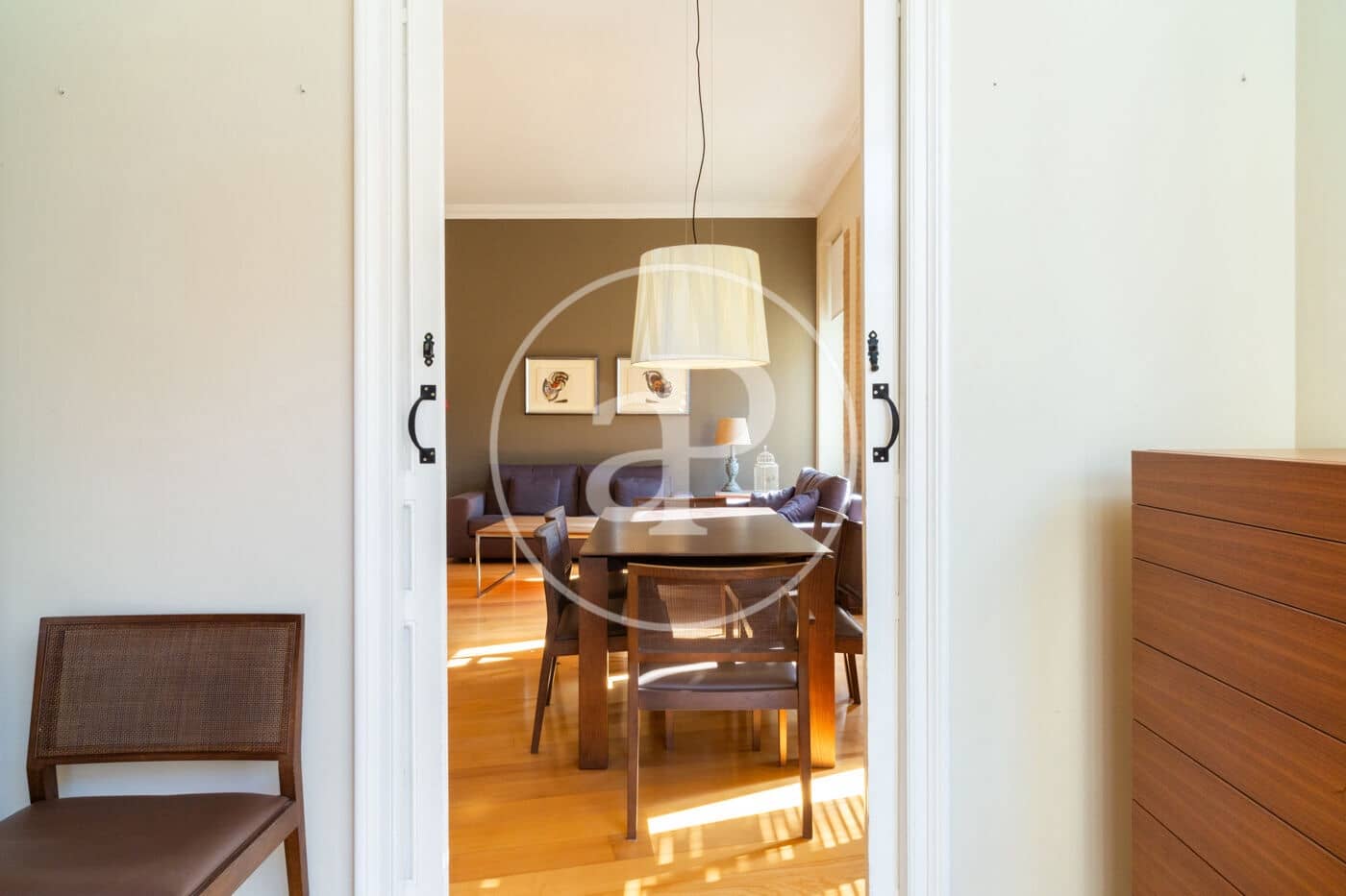 3 quarto Apartamento para arrendar em Valencia cidade - 3 600 € (Ref: 9075188)