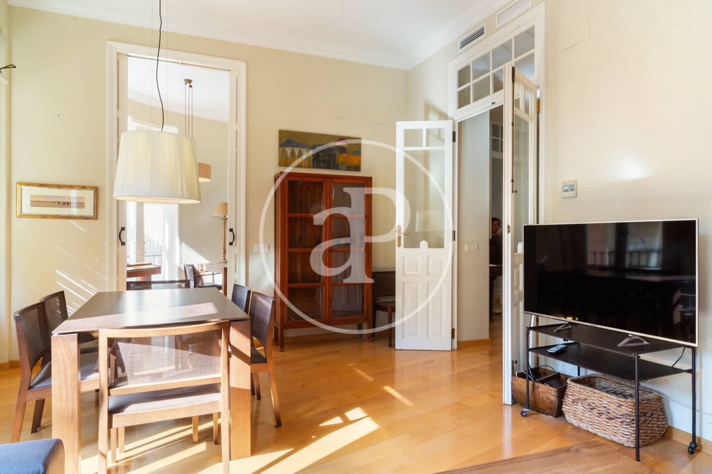 3 quarto Apartamento para arrendar em Valencia cidade - 3 600 € (Ref: 9075188)