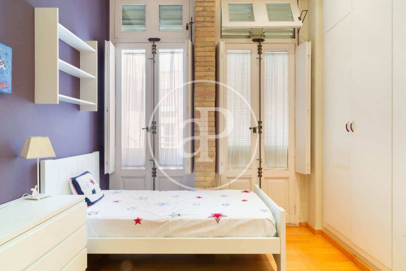 3 quarto Apartamento para arrendar em Valencia cidade - 3 600 € (Ref: 9075188)