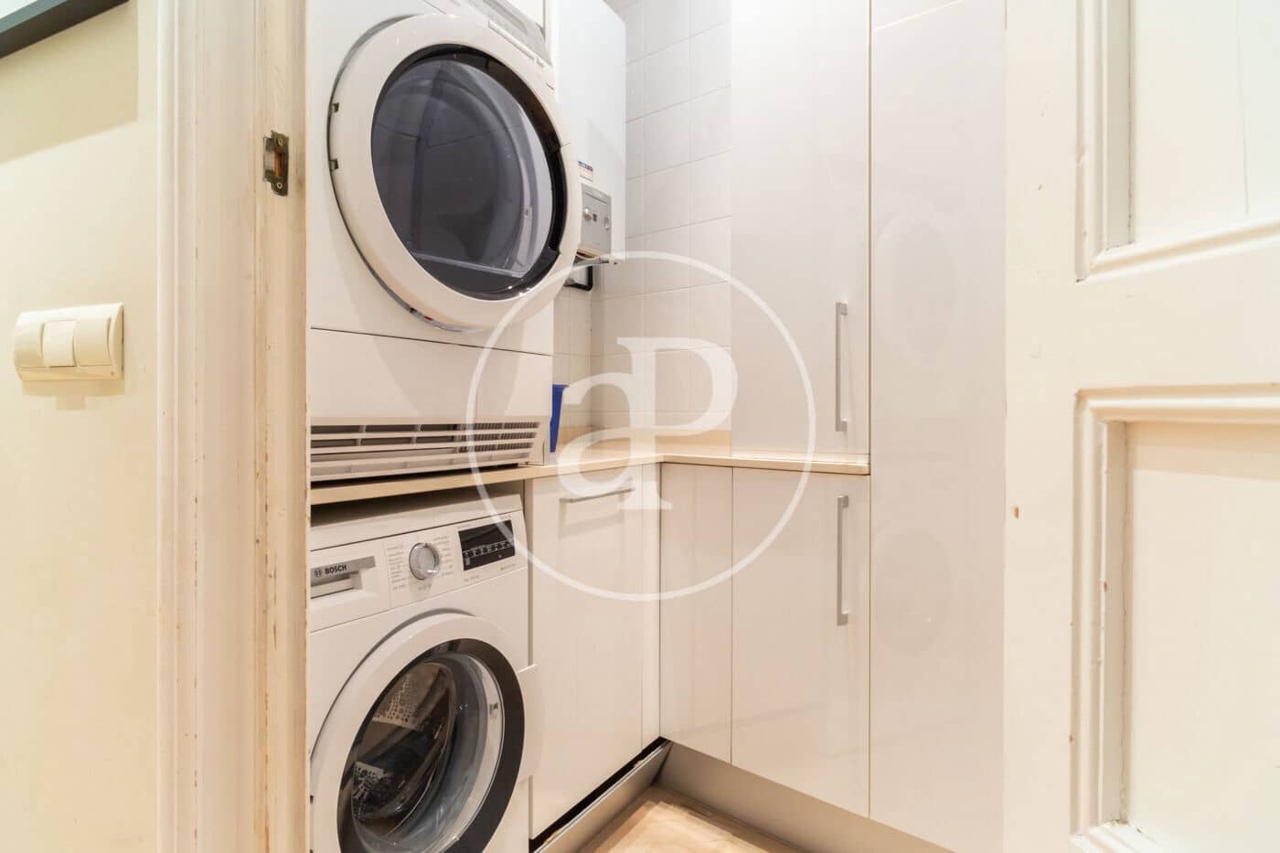 3 quarto Apartamento para arrendar em Valencia cidade - 3 600 € (Ref: 9075188)