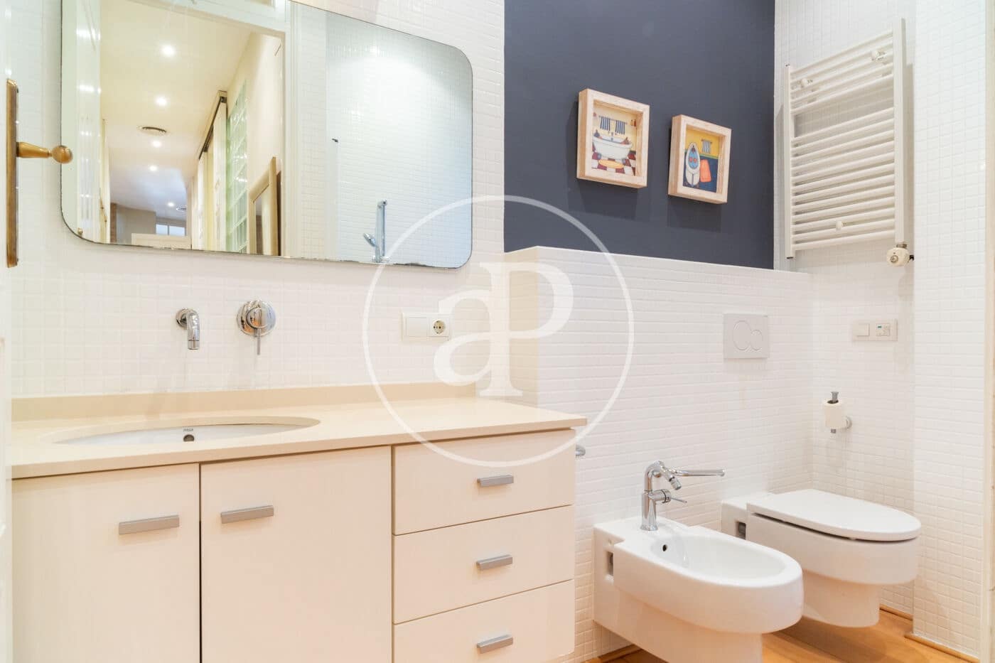 3 quarto Apartamento para arrendar em Valencia cidade - 3 600 € (Ref: 9075188)