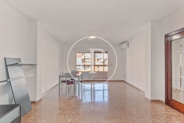 4 soveværelse Lejlighed til leje i Benicalap, Valencia by - € 2.000 (Ref: 9078282)