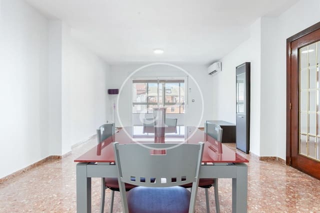 4 soveværelse Lejlighed til leje i Benicalap, Valencia by - € 2.000 (Ref: 9078282)