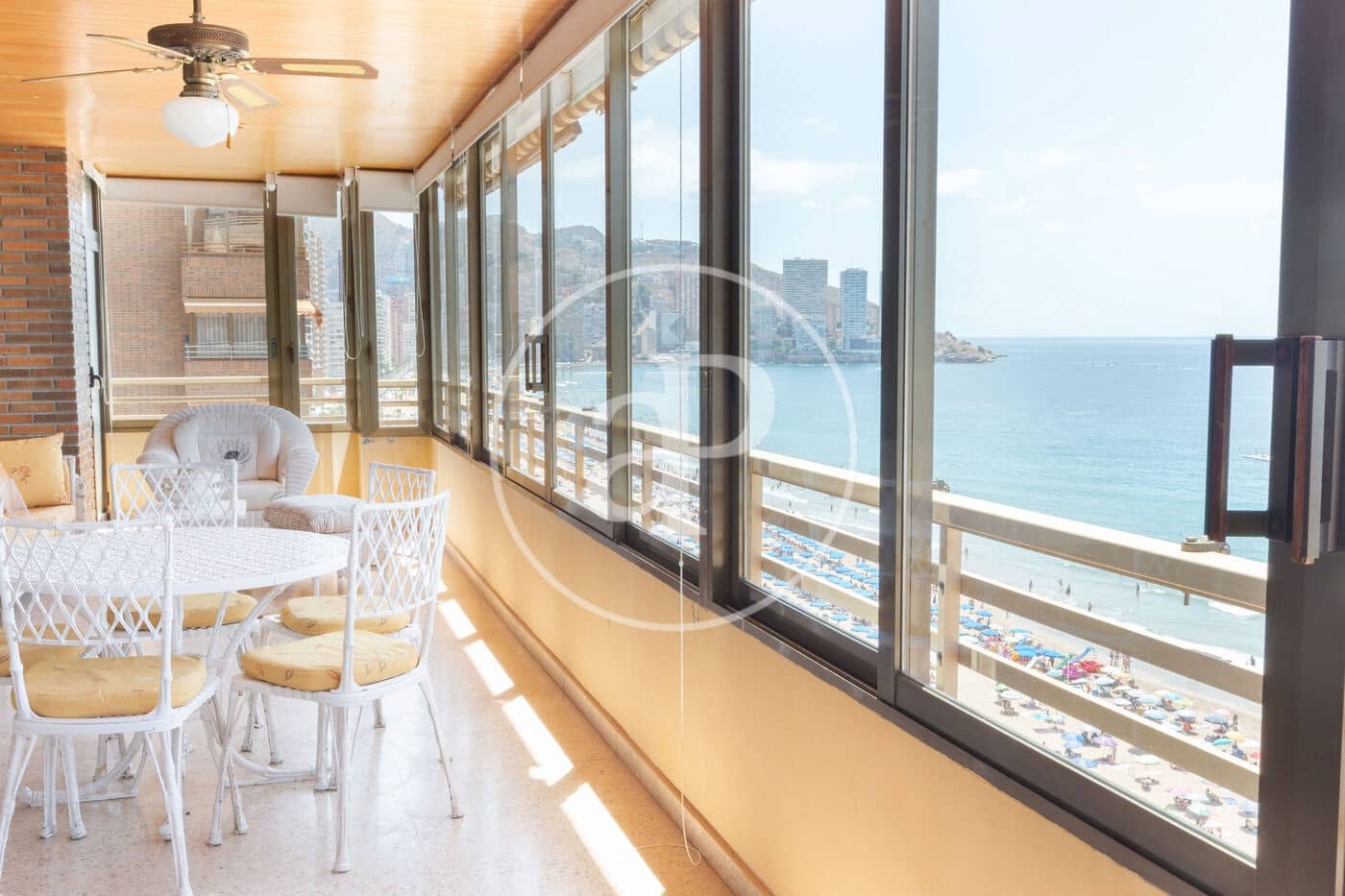 6 soveværelse Lejlighed til salg i Benidorm med swimmingpool - € 900.000 (Ref: 9081816)