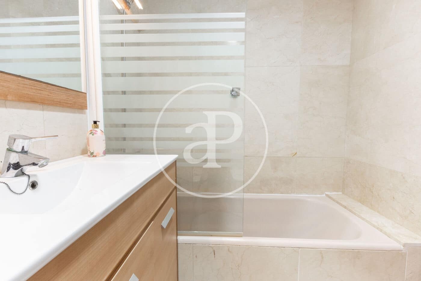 6 soveværelse Lejlighed til salg i Benidorm med swimmingpool - € 900.000 (Ref: 9081816)