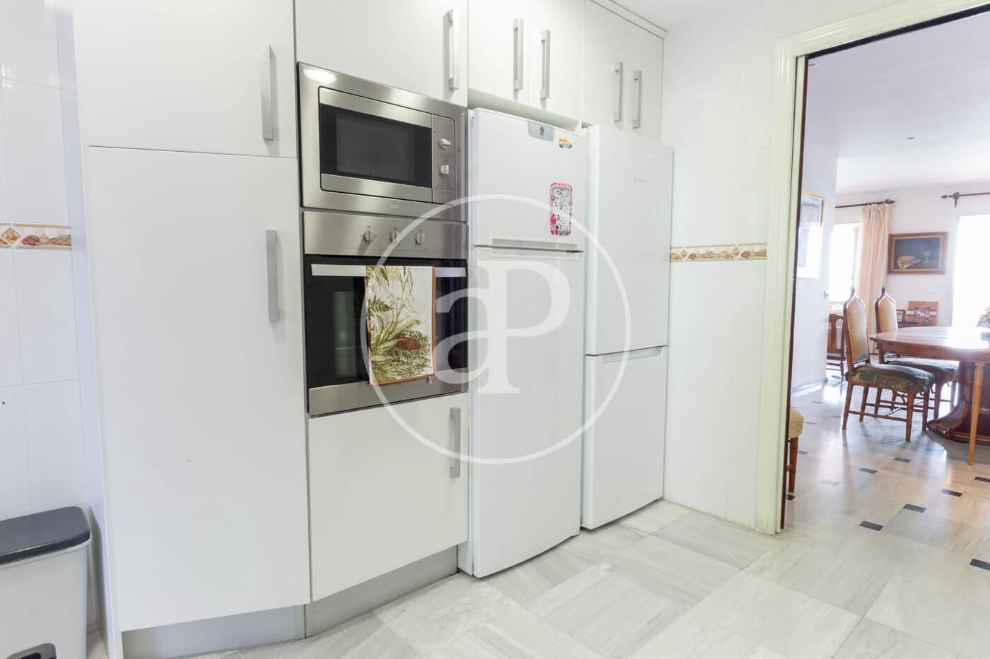 6 soveværelse Lejlighed til salg i Benidorm med swimmingpool - € 900.000 (Ref: 9081816)