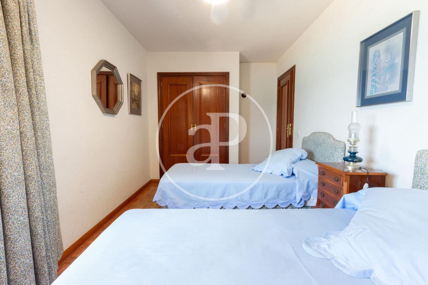 6 soveværelse Lejlighed til salg i Benidorm med swimmingpool - € 900.000 (Ref: 9081816)