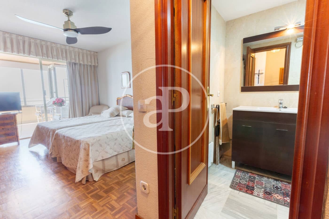 6 soveværelse Lejlighed til salg i Benidorm med swimmingpool - € 900.000 (Ref: 9081816)