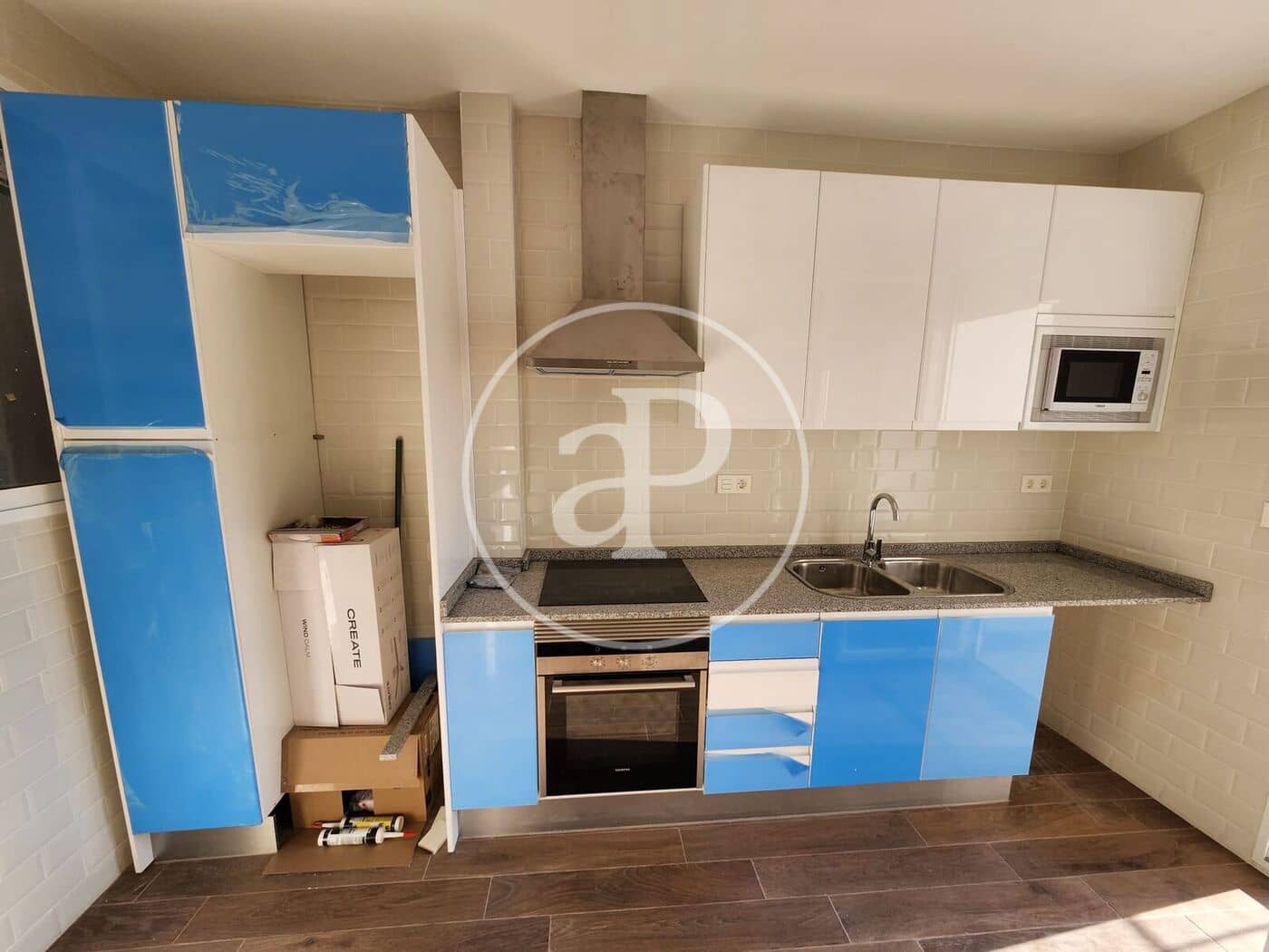 5 soverom Leilighet til leie i Valencia by - € 2 375 (Ref: 9085526)