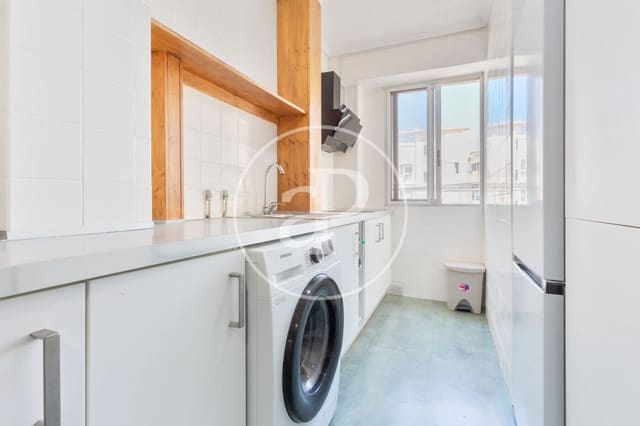 3 bedroom Apartment for rent in L'Illa Perduda, Valencia city - € 1,350 (Ref: 9085528)