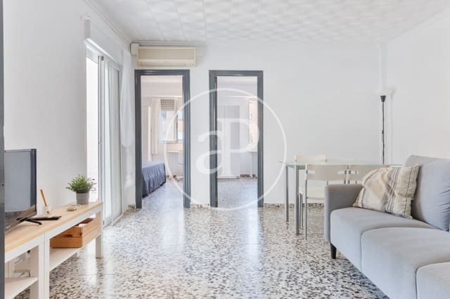 3 bedroom Apartment for rent in L'Illa Perduda, Valencia city - € 1,350 (Ref: 9085528)