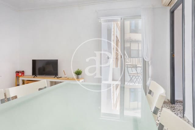 3 bedroom Apartment for rent in L'Illa Perduda, Valencia city - € 1,350 (Ref: 9085528)