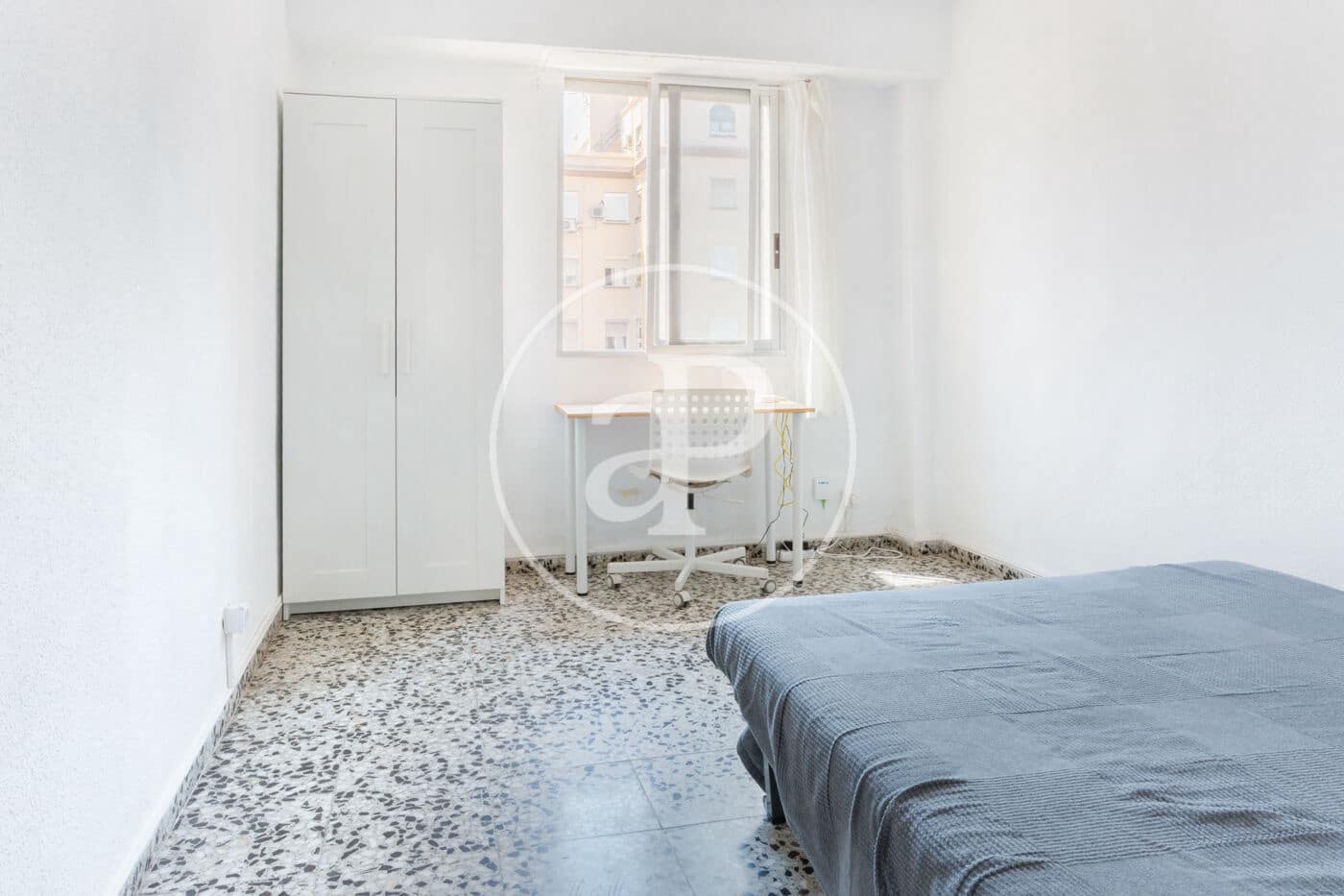 3 bedroom Apartment for rent in Valencia city - € 1,350 (Ref: 9085528)